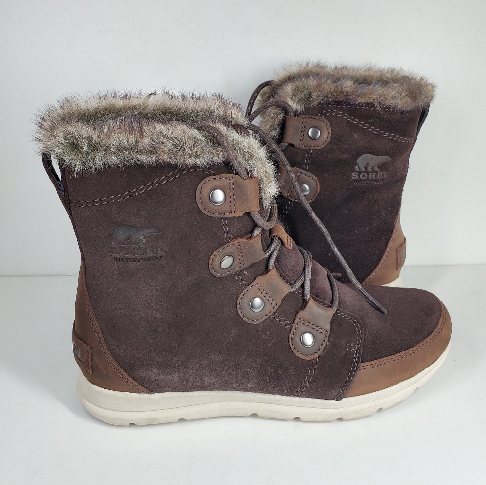New SOREL Women's Explorer Joan Lace up Boots